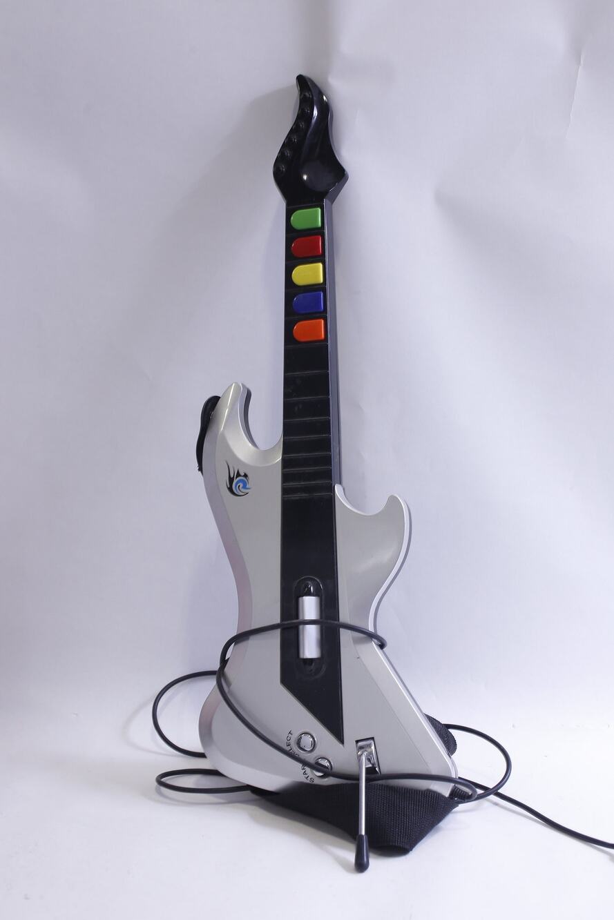 PS2 Guitar Hero, ReactRocker Wired Guitar Controller, RTPS26, Guitar Hero,